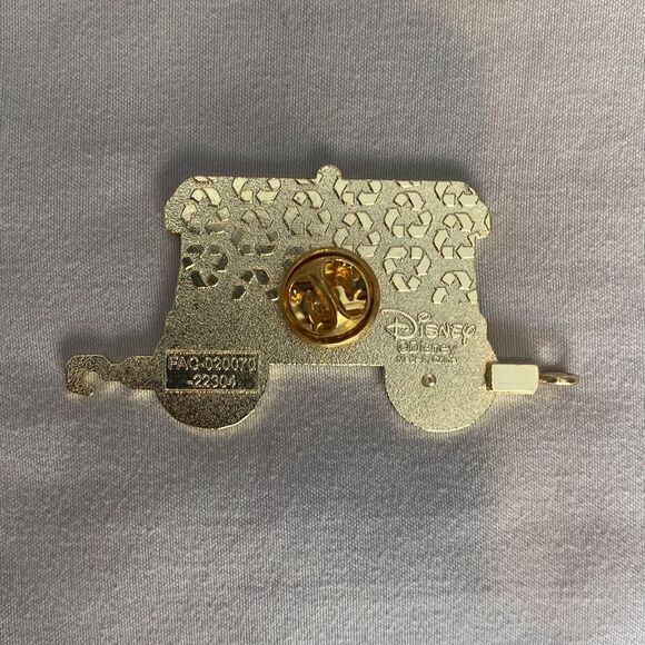 Disney Trading Pins 153988 Villains Train Car Blind Box -  Evil Queen - Picture 2 of 2